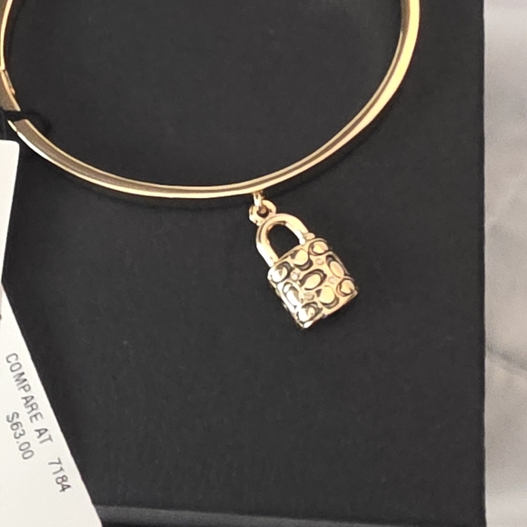 Coach Gold Lock Charm Bracelet So Pretty - Picture 3 of 5